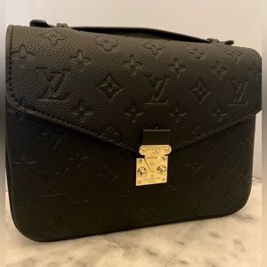 LOUIS VUITTON EMPREINTE POXHETTE MÉTIS M41487